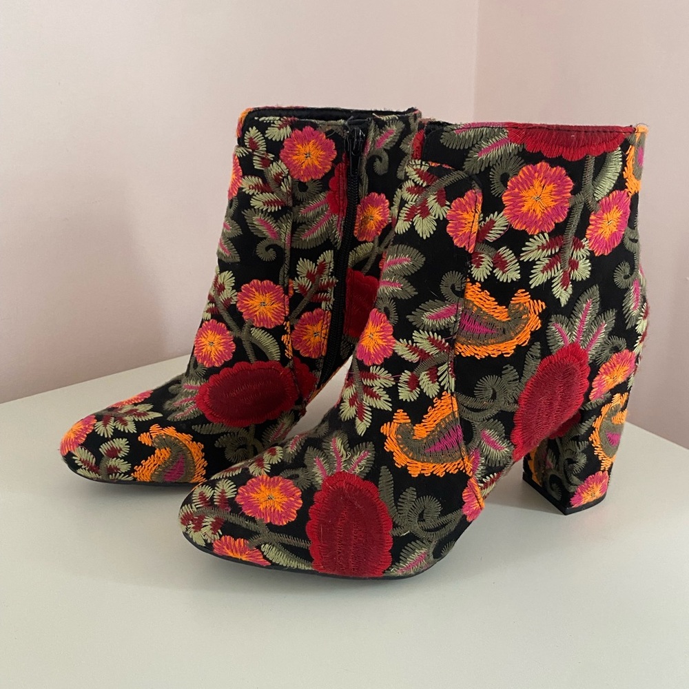 Mia Paisley Boots